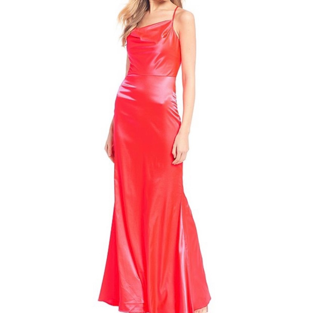 Prom/Formal Dress - Picture 7 of 7
